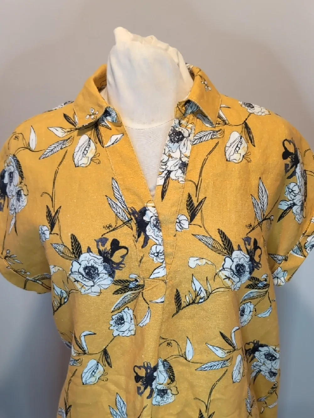 Simons Contemporaine Yellow Floral Shirt Dress - Picture 2 of 10